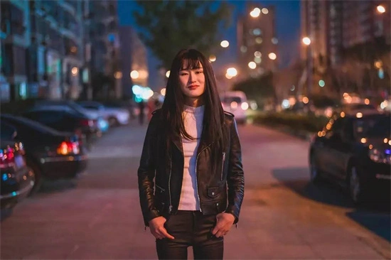 “dirty talk”究竟是什么?为什么越来越多人在亲密关系中追求这种沟通方式? 一